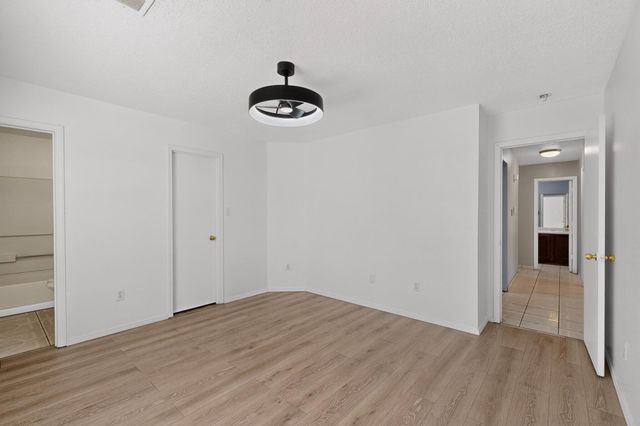 7304 Rainmaker Road SW, Albuquerque, NM 87121