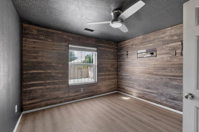7304 Rainmaker Road SW, Albuquerque, NM 87121