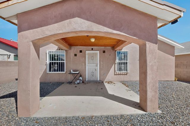 7304 Rainmaker Road SW, Albuquerque, NM 87121