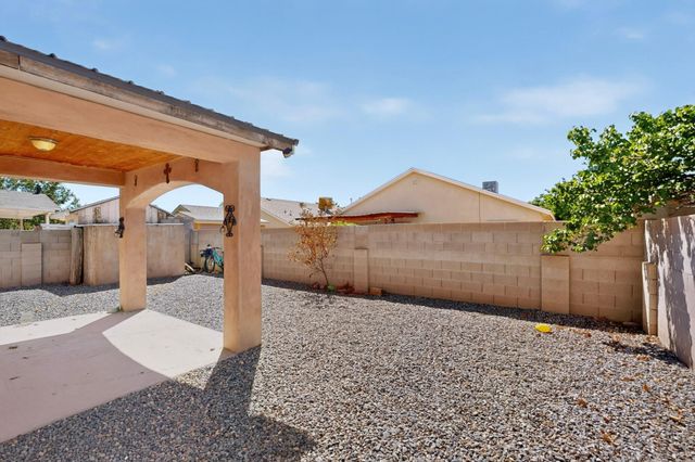 7304 Rainmaker Road SW, Albuquerque, NM 87121