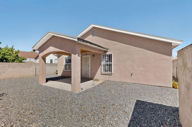 7304 Rainmaker Road SW, Albuquerque, NM 87121