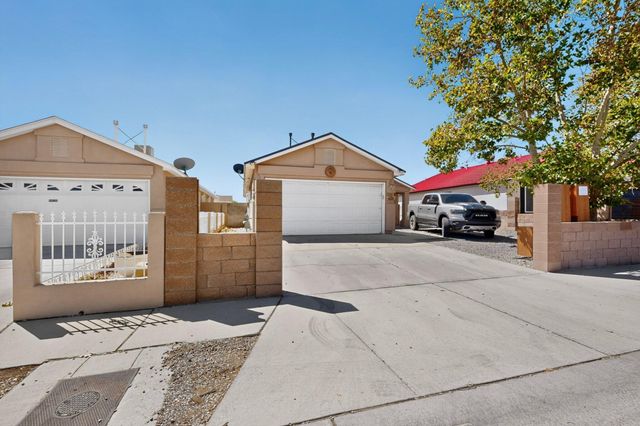 7304 Rainmaker Road SW, Albuquerque, NM 87121