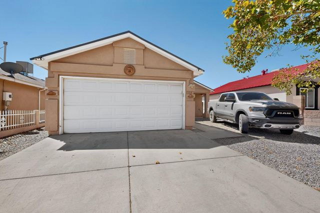7304 Rainmaker Road SW, Albuquerque, NM 87121