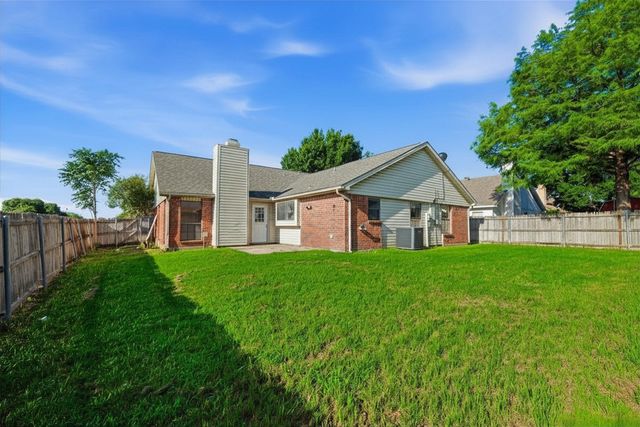2500 Galemeadow Drive, Fort Worth, TX 76123