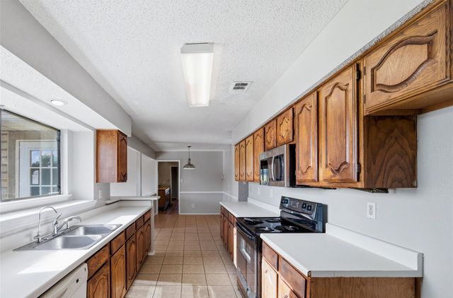 2500 Galemeadow Drive, Fort Worth, TX 76123