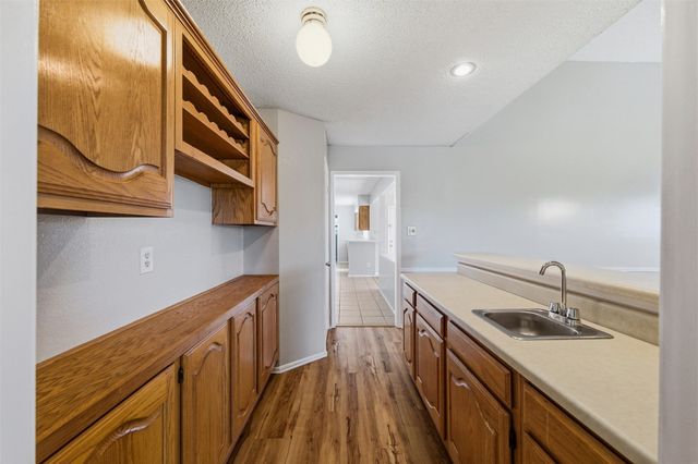 2500 Galemeadow Drive, Fort Worth, TX 76123
