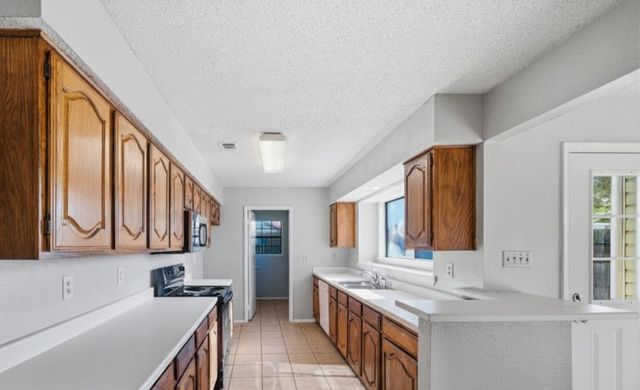 2500 Galemeadow Drive, Fort Worth, TX 76123