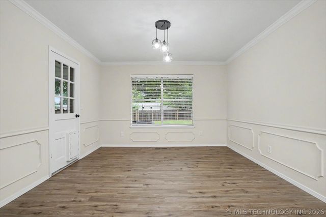 1009 N Forest Place, Jenks, OK 74037