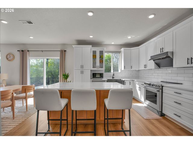 3394 Se 36TH St, Gresham, OR 97080