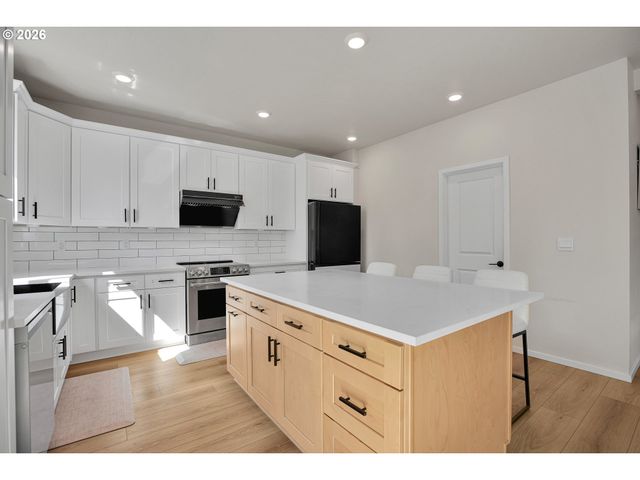 3394 Se 36TH St, Gresham, OR 97080