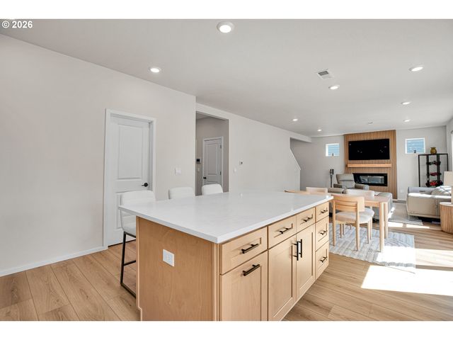 3394 Se 36TH St, Gresham, OR 97080