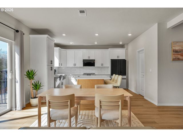 3394 Se 36TH St, Gresham, OR 97080