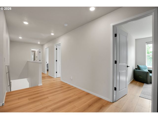 3394 Se 36TH St, Gresham, OR 97080