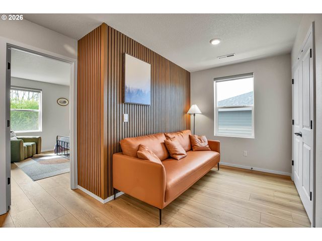 3394 Se 36TH St, Gresham, OR 97080