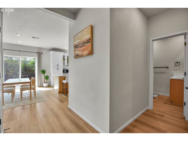 3394 Se 36TH St, Gresham, OR 97080