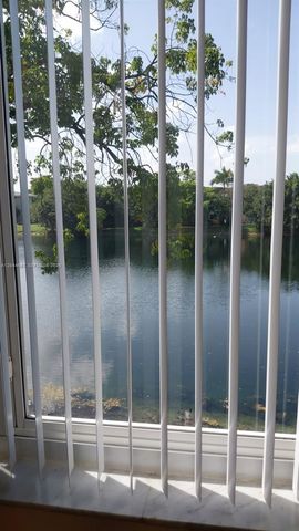 5335 NW 10th Court 209, Plantation, FL 33313