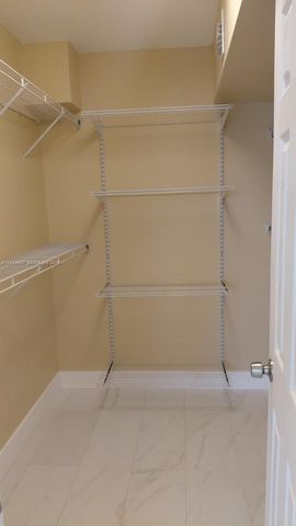 5335 NW 10th Court 209, Plantation, FL 33313