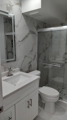5335 NW 10th Court 209, Plantation, FL 33313