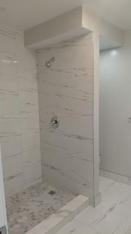 5335 NW 10th Court 209, Plantation, FL 33313