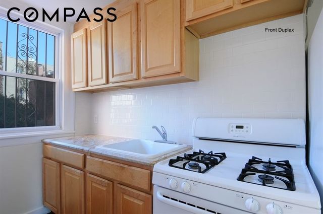 259 8th Street, New York City, NY 11215