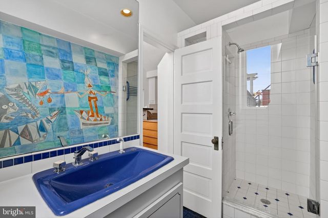 1771 T ST NW, Washington, DC 20009