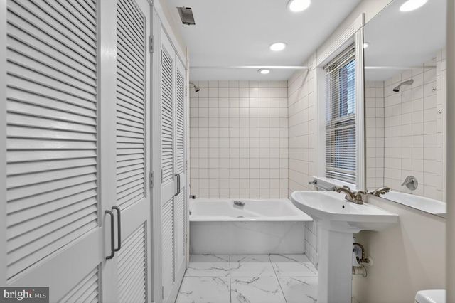 1771 T ST NW, Washington, DC 20009