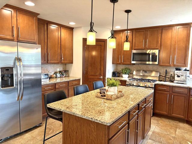 2701 E GLENHURST LANE, Appleton, WI 54913
