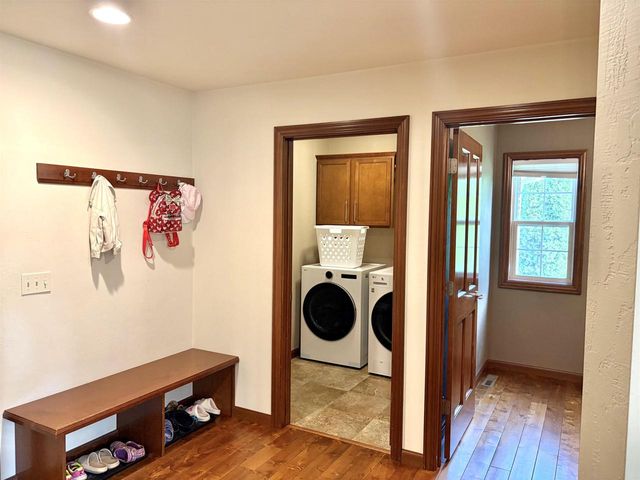 2701 E GLENHURST LANE, Appleton, WI 54913