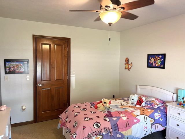 2701 E GLENHURST LANE, Appleton, WI 54913