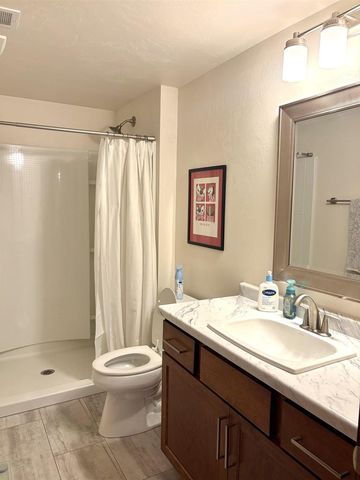 2701 E GLENHURST LANE, Appleton, WI 54913