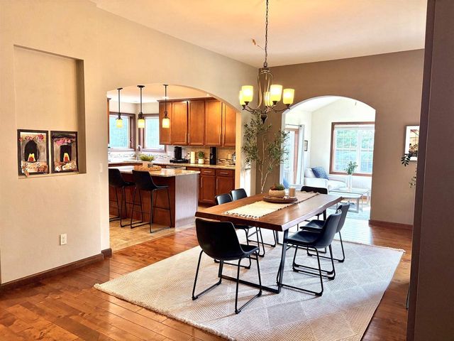 2701 E GLENHURST LANE, Appleton, WI 54913