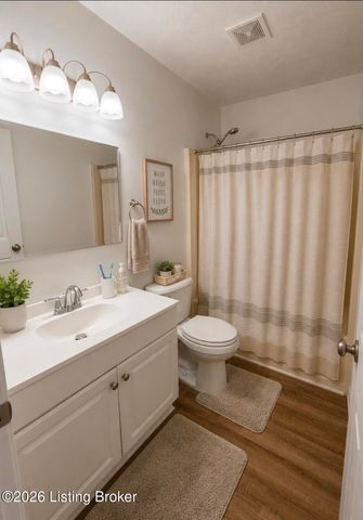 4606 Braves Ln, Louisville, KY 40272