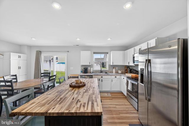 200 SALIDA TRL, Martinsburg, WV 25403