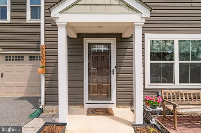 200 SALIDA TRL, Martinsburg, WV 25403