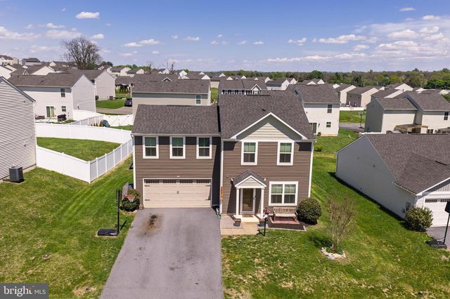 200 SALIDA TRL, Martinsburg, WV 25403