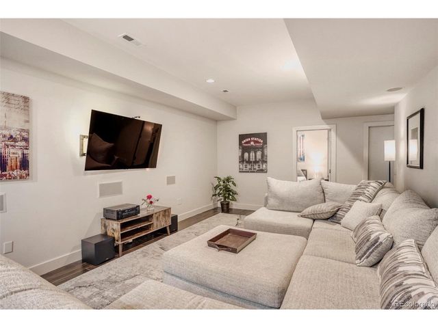 1562 S Lincoln St, Denver, CO 80210