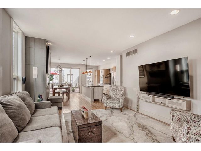 1562 S Lincoln St, Denver, CO 80210