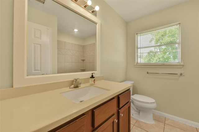 4725 9th Street A, Bacliff, TX 77518