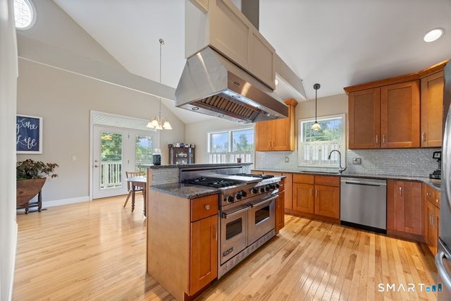 7 Pratt Lane, Wolcott, CT 06716