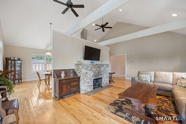 7 Pratt Lane, Wolcott, CT 06716