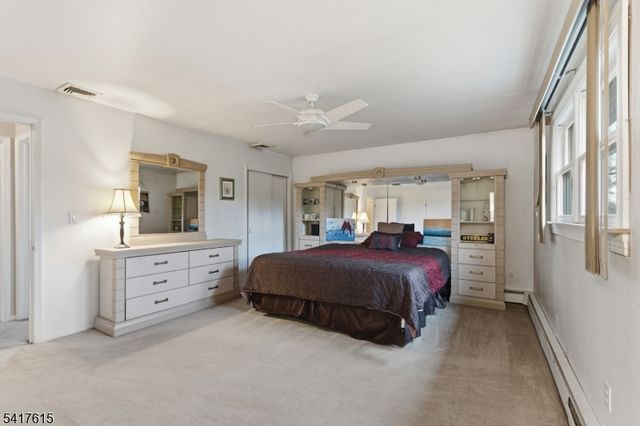 5 William Dr, Rockaway Boro, NJ 07866