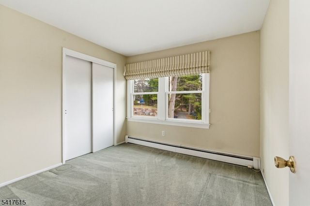 5 William Dr, Rockaway Boro, NJ 07866