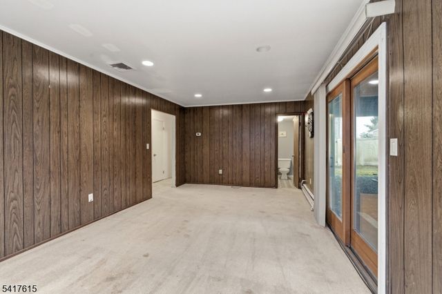 5 William Dr, Rockaway Boro, NJ 07866