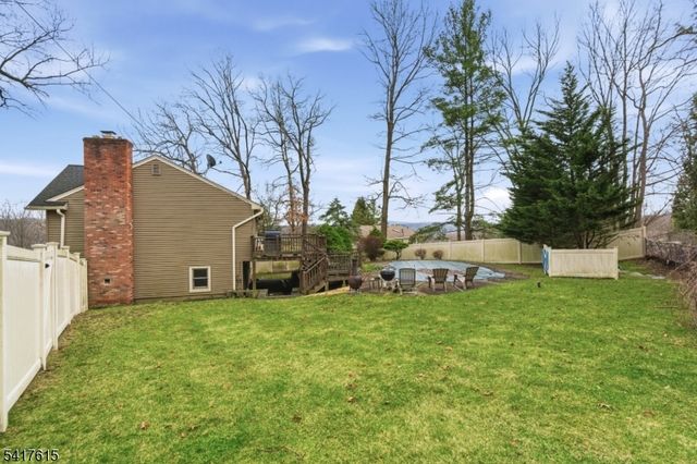 5 William Dr, Rockaway Boro, NJ 07866