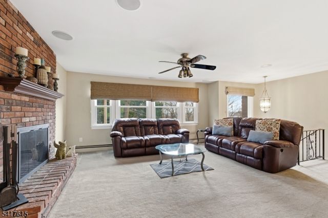 5 William Dr, Rockaway Boro, NJ 07866