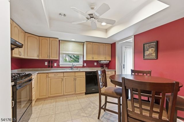 5 William Dr, Rockaway Boro, NJ 07866