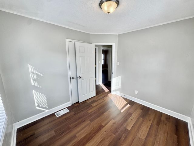 2071 HUBERT AVE, Memphis, TN 38108