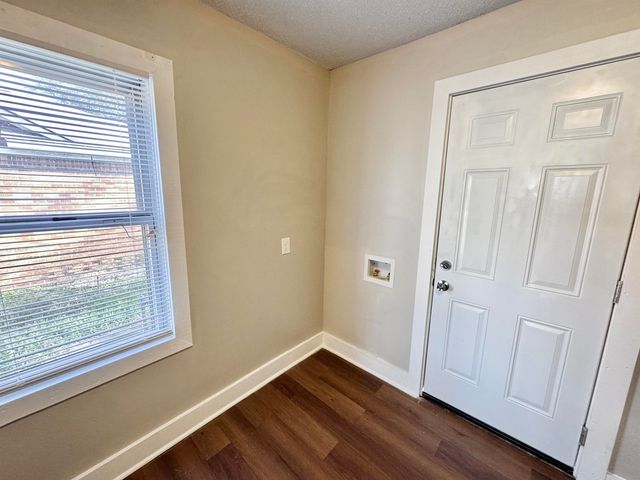 2071 HUBERT AVE, Memphis, TN 38108