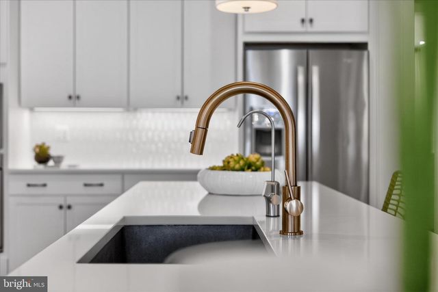 11072 EMERALD CROWN DR, Monrovia, MD 21770