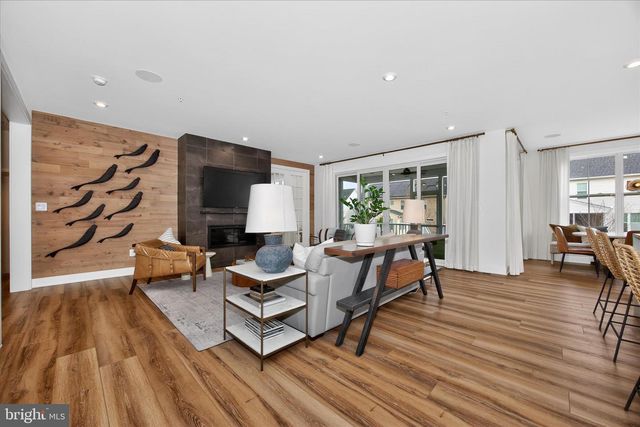 11072 EMERALD CROWN DR, Monrovia, MD 21770